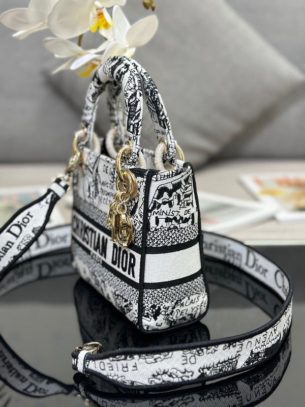 Anum Bags MV - Dir Bags - 220