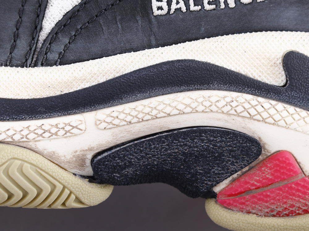 Ezyycart Bags Bla Triple S Black And White Powder Sneaker