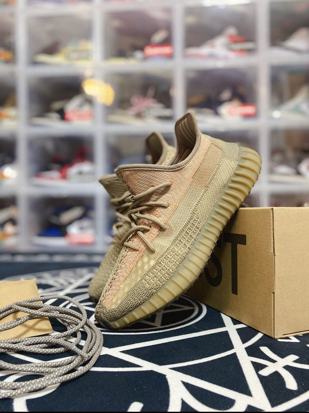 Anum Bags Yzy 350 Dirty Orange Angel Sneaker
