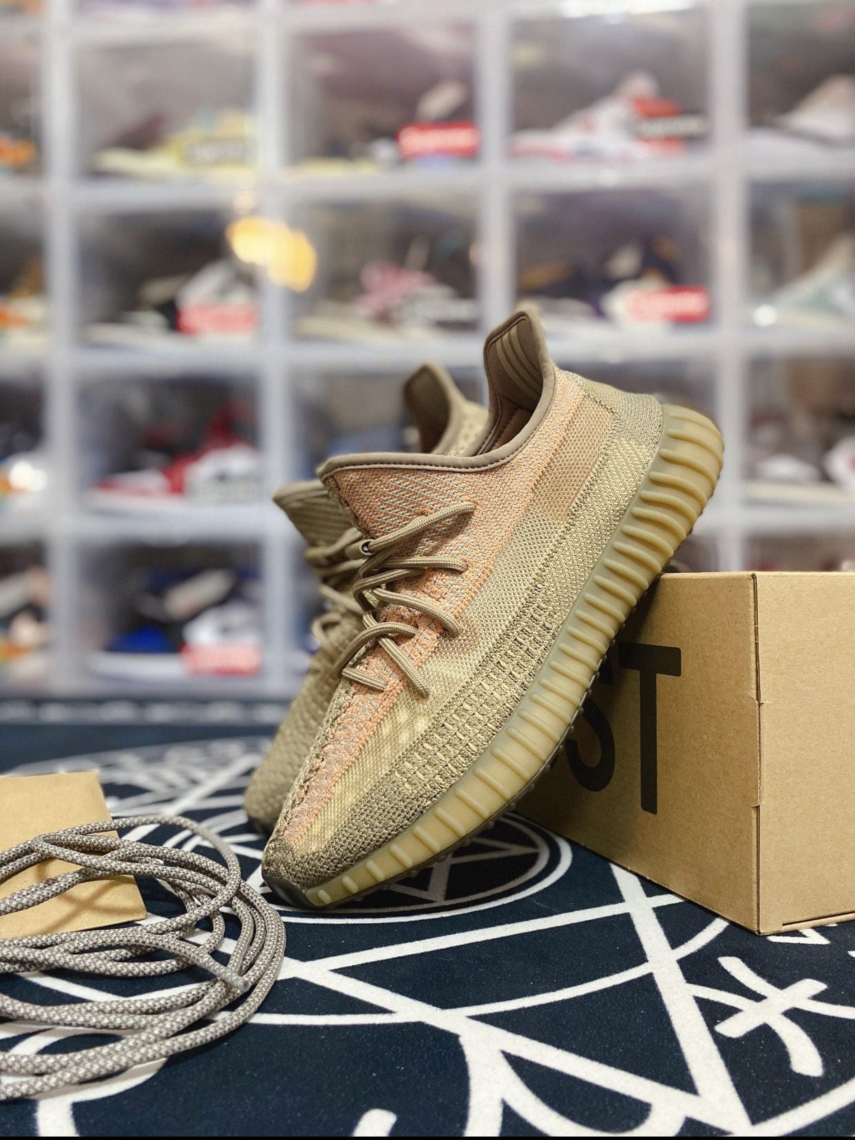 Anum Bags Yzy 350 Dirty Orange Angel Sneaker