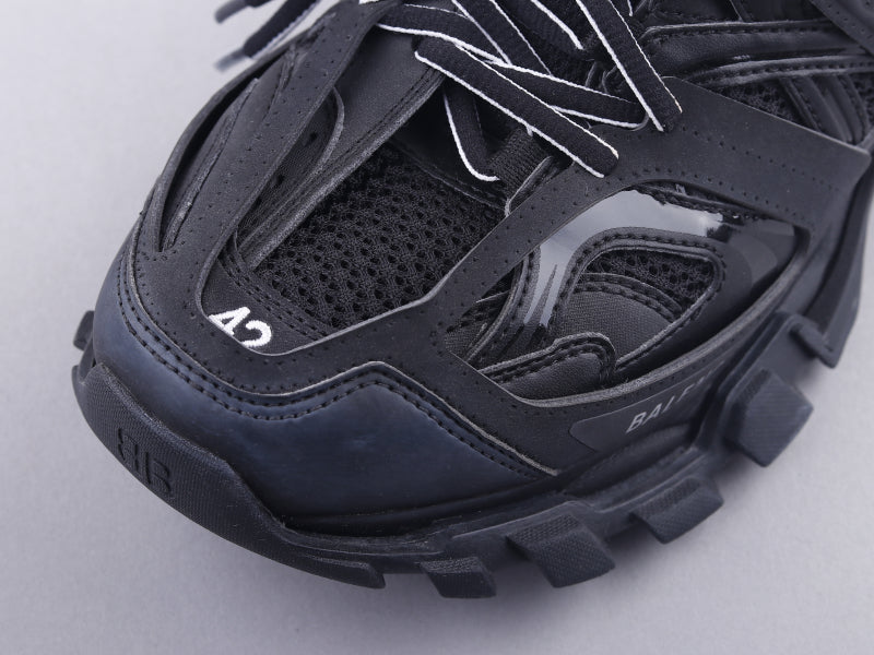 Ezyycart Bags Bla Track Three Generations Sneaker