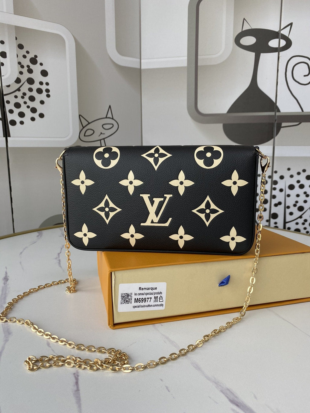 Ezyycart Bags Wallet LUV 082