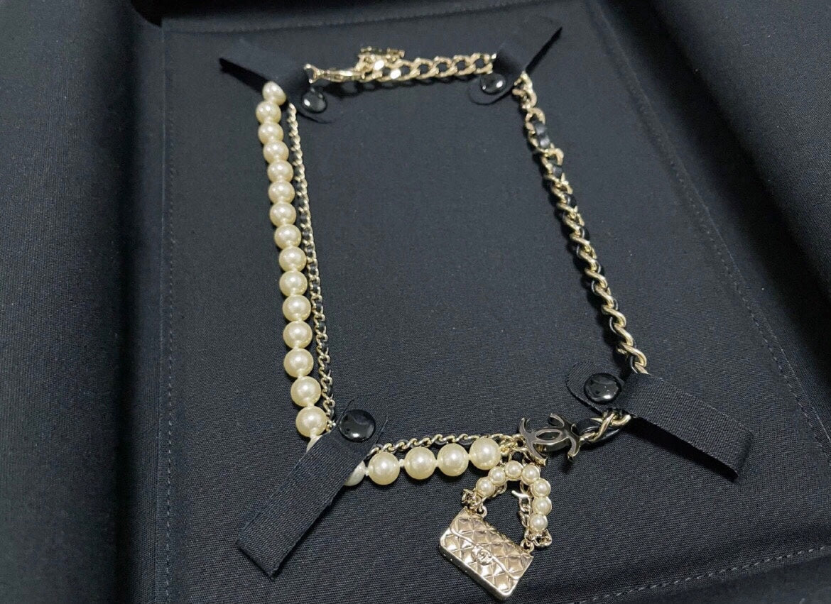 Anum Bags Necklace CHL044