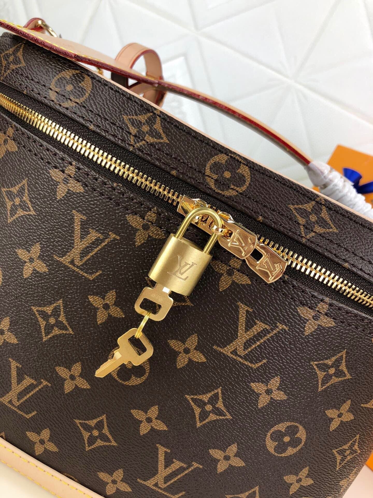 Anum Bags Bags LUV 024