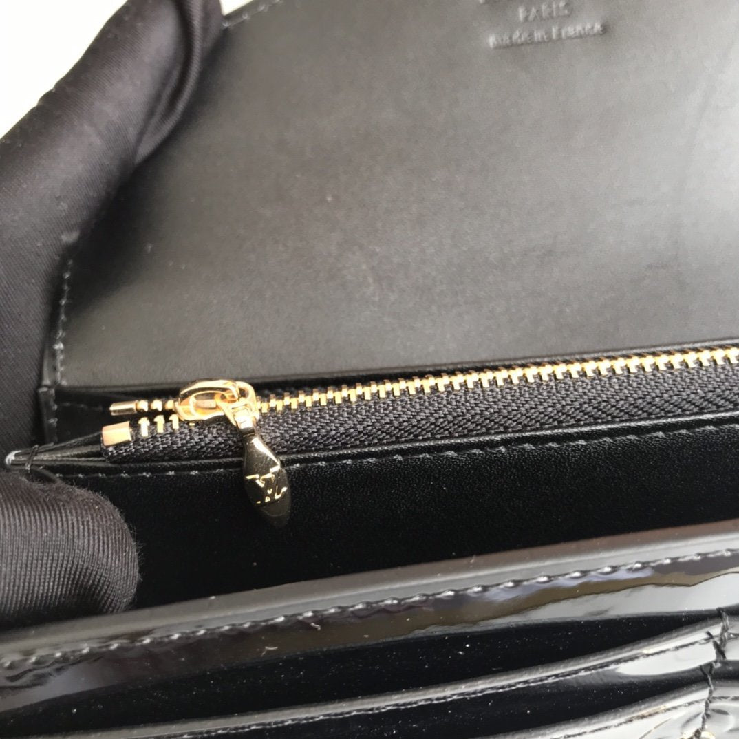 Anum Bags Wallet LUV 006