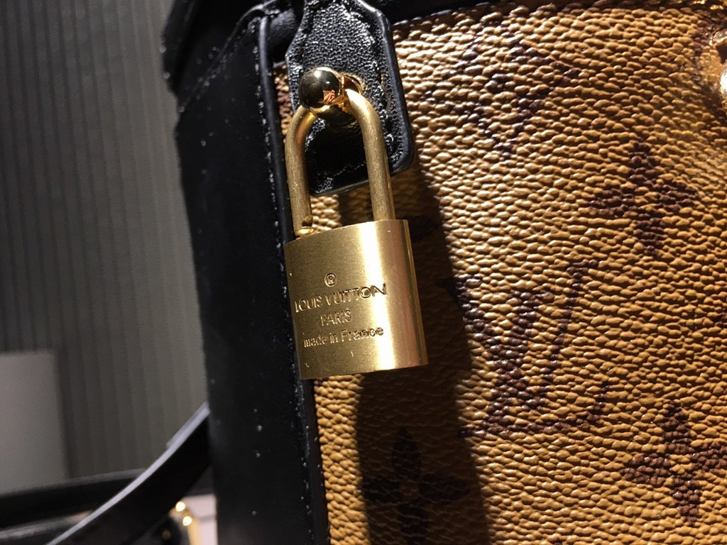 Anum Bags Elite Carryalls