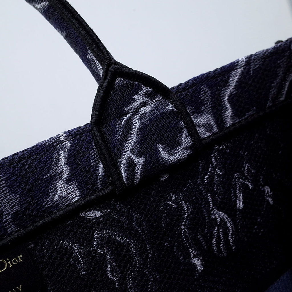 Ezyycart Bags DIR1286 Book Tote size 36.5cm 41.5cm Embroidery LOGO blue Handbag