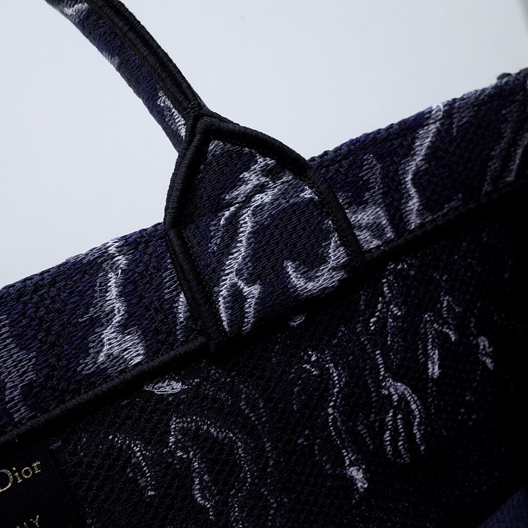Ezyycart Bags DIR1286 Book Tote size 36.5cm 41.5cm Embroidery LOGO blue Handbag