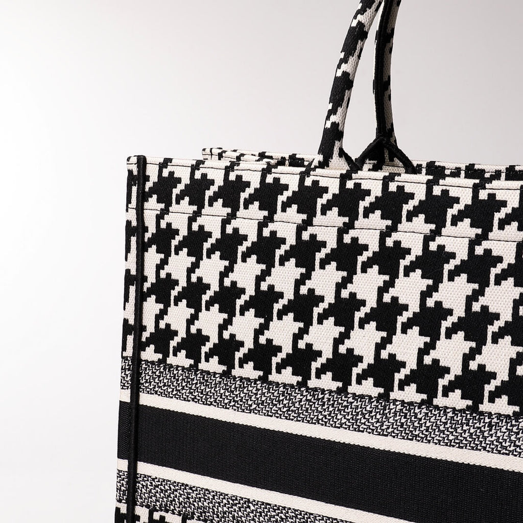 Ezyycart Bags DIR Book Tote black BIG Handbag 1286 Embroidery LOGO black and white