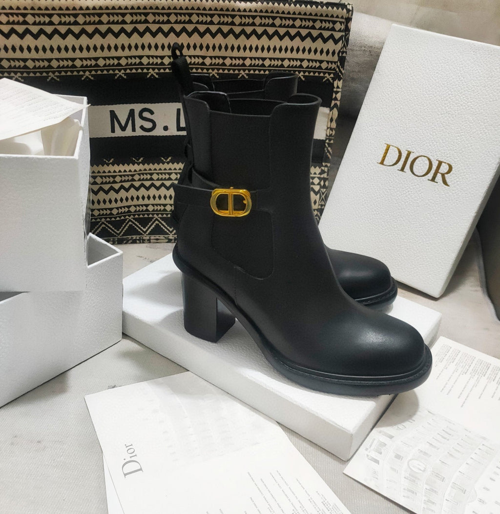 Ezyycart Bags DD 30 MONTAIGNE HEELED ANKLE BOOT BLACK SUPPLE CALFSKIN KCI950VSO S900