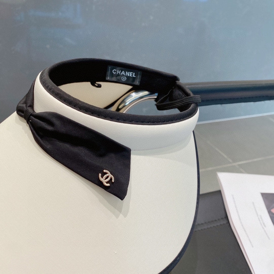 Anum Bags CHL BOW TIE VISOR HAT WHITE