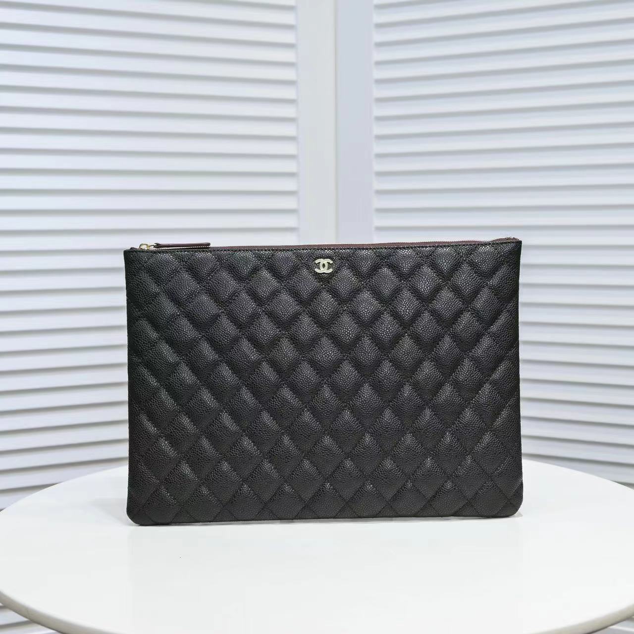 Anum Bags CHL POUCH CLASSIC BLACK LEATHER CLUTCH A82545