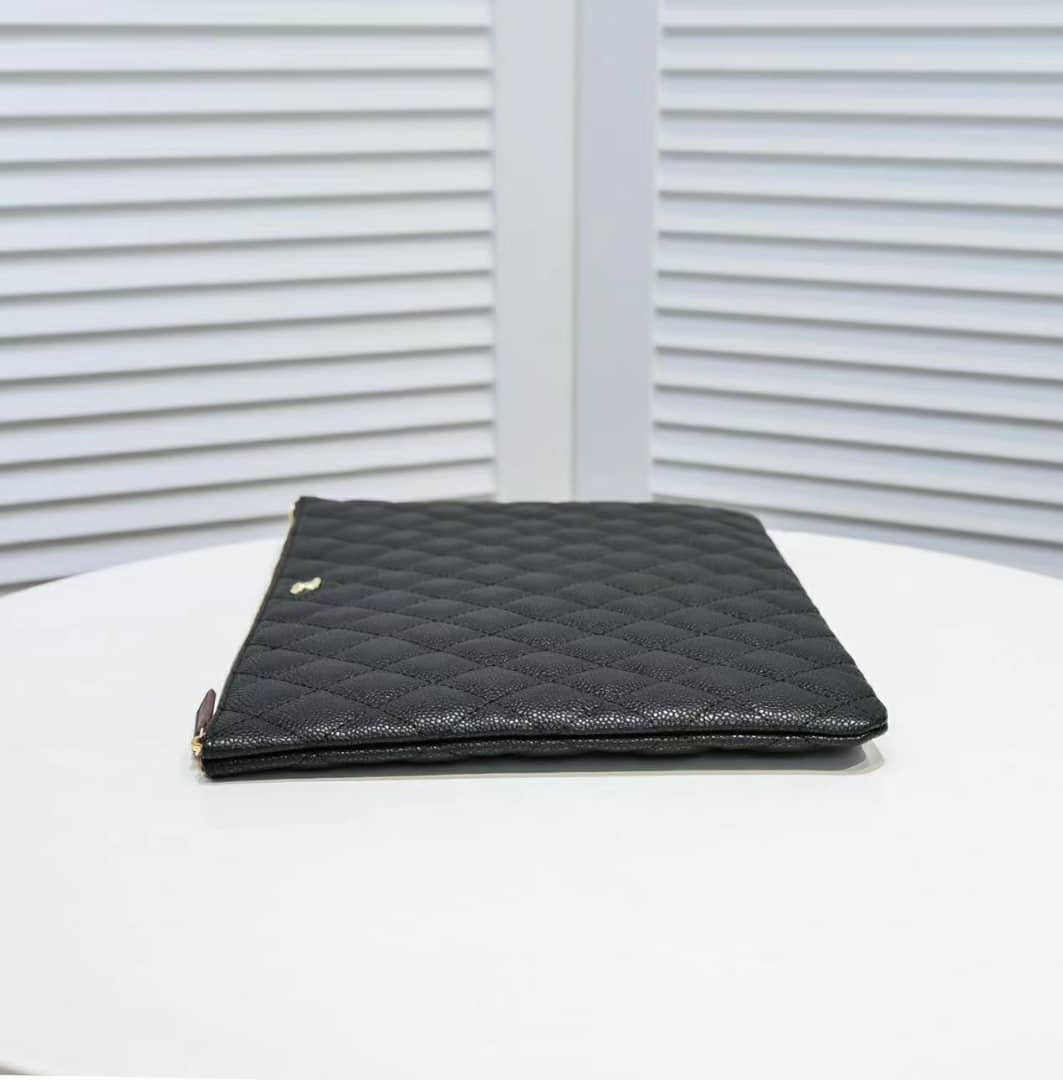 Anum Bags CHL POUCH CLASSIC BLACK LEATHER CLUTCH A82545