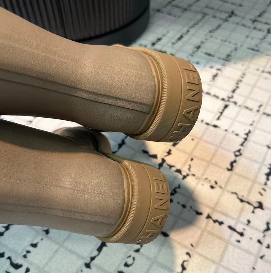 Anum Bags CHANEL RUBBER RAIN BOOTS BEIGE G39620 X56326 0Q304