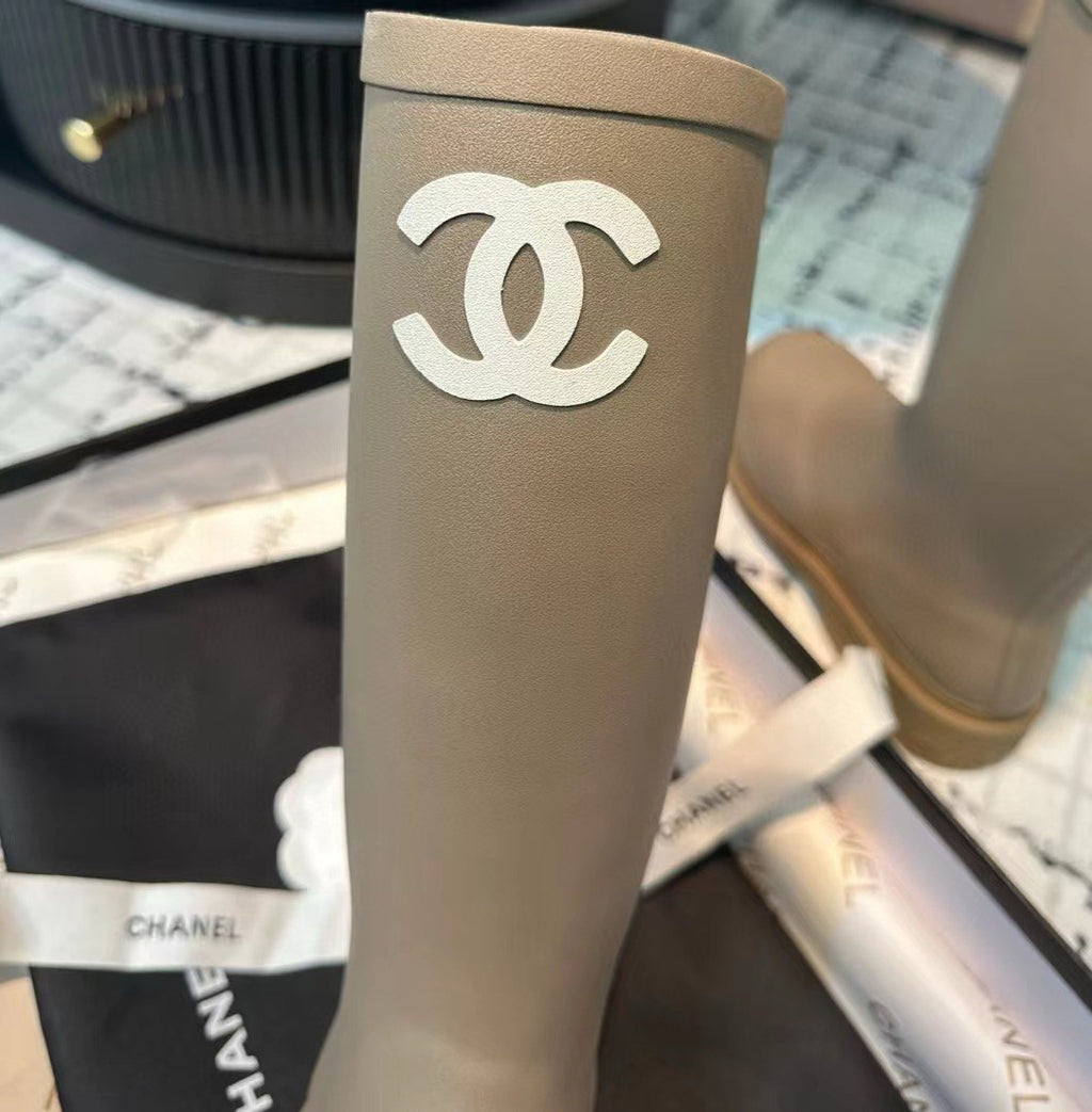 Anum Bags CHANEL RUBBER RAIN BOOTS BEIGE G39620 X56326 0Q304