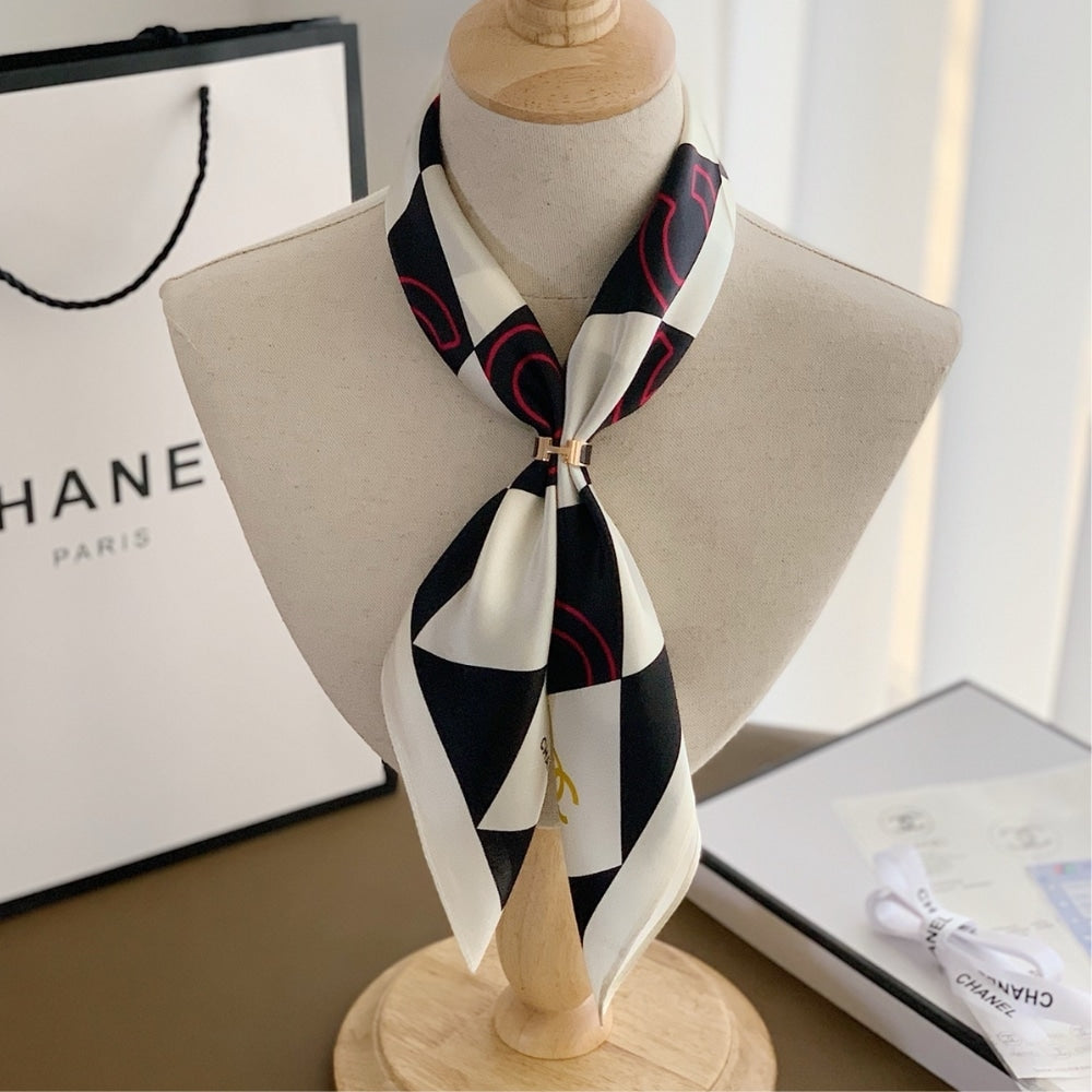 Anum Bags CHL COCO CARO SILK SCARF IN WHITE AND BLACK 70CM