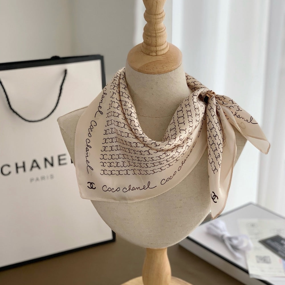 Anum Bags CHL COCO SIGNATURE SILK SCARF IN BEIGE 70CM