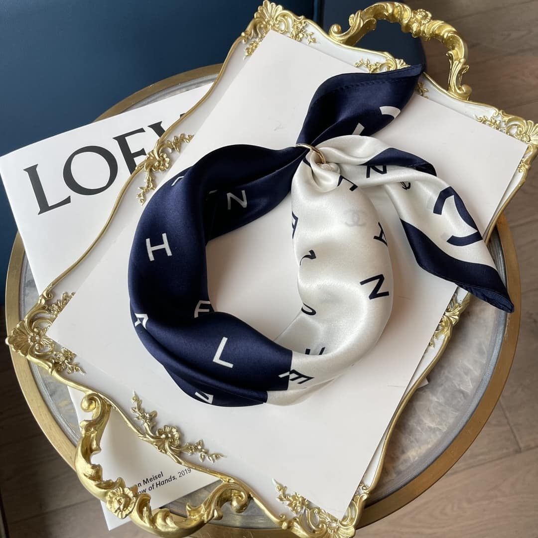 Anum Bags CHL MULTI LETTERS SQUARE SILK SCARF WHITE BLUE