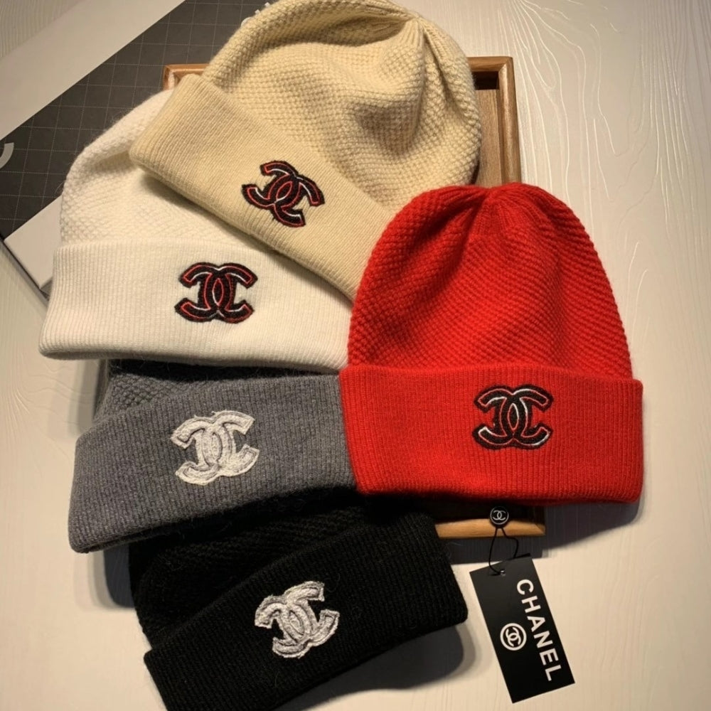 Anum Bags CHL CC LOGO CASHMERE BEANIE BEIGE