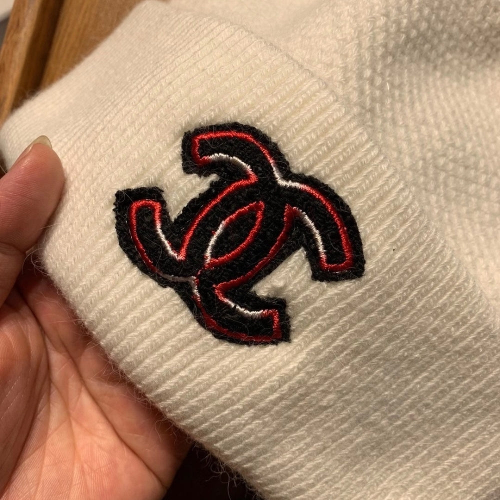 Anum Bags CHL CC LOGO CASHMERE BEANIE WHITE