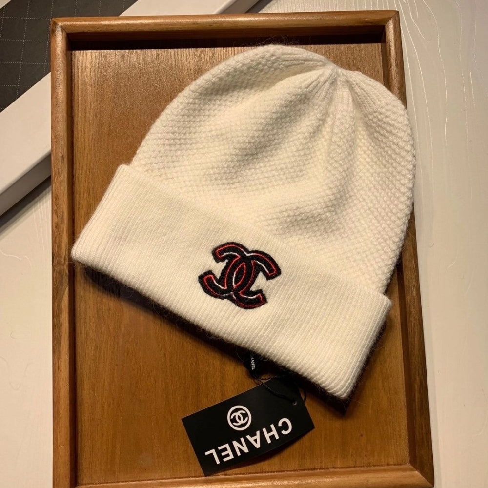 Anum Bags CHL CC LOGO CASHMERE BEANIE WHITE