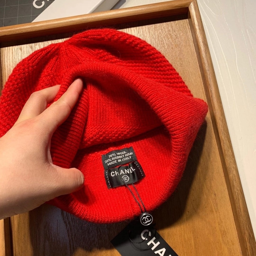 Anum Bags CHL CC LOGO CASHMERE BEANIE RED