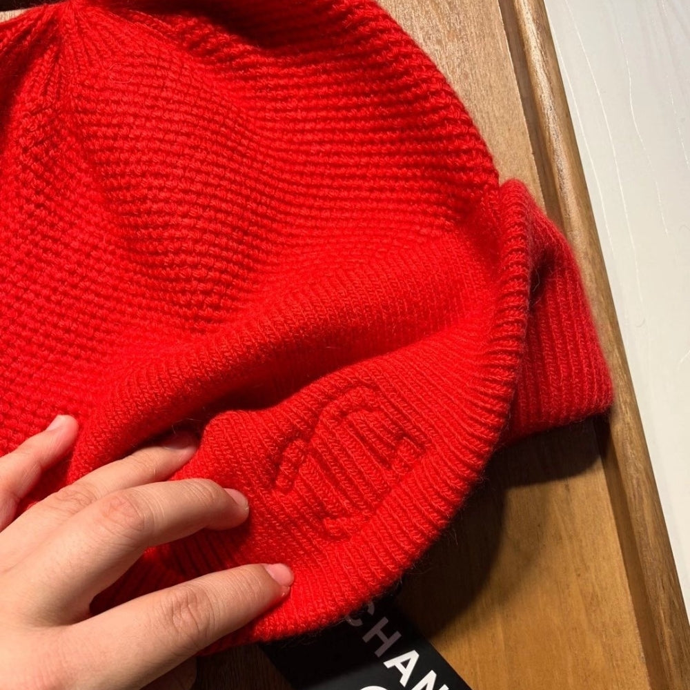 Anum Bags CHL CC LOGO CASHMERE BEANIE RED