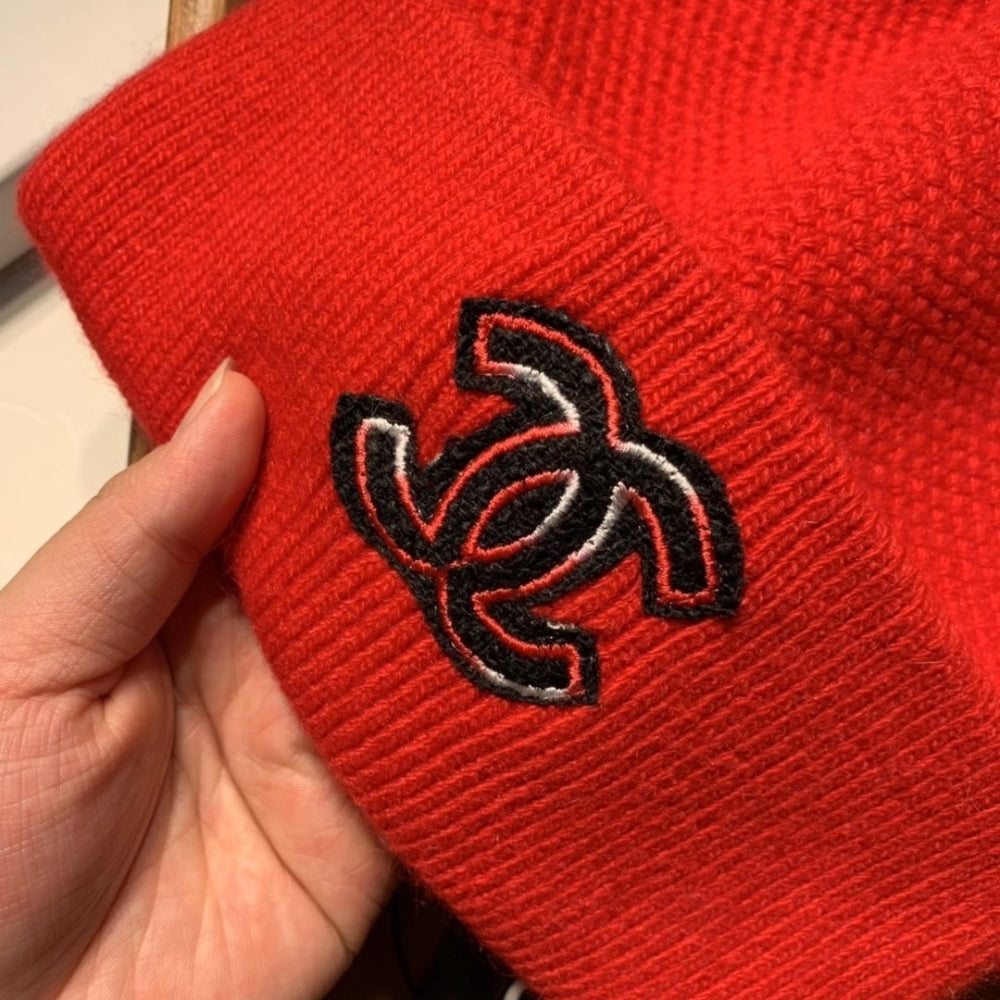 Anum Bags CHL CC LOGO CASHMERE BEANIE RED