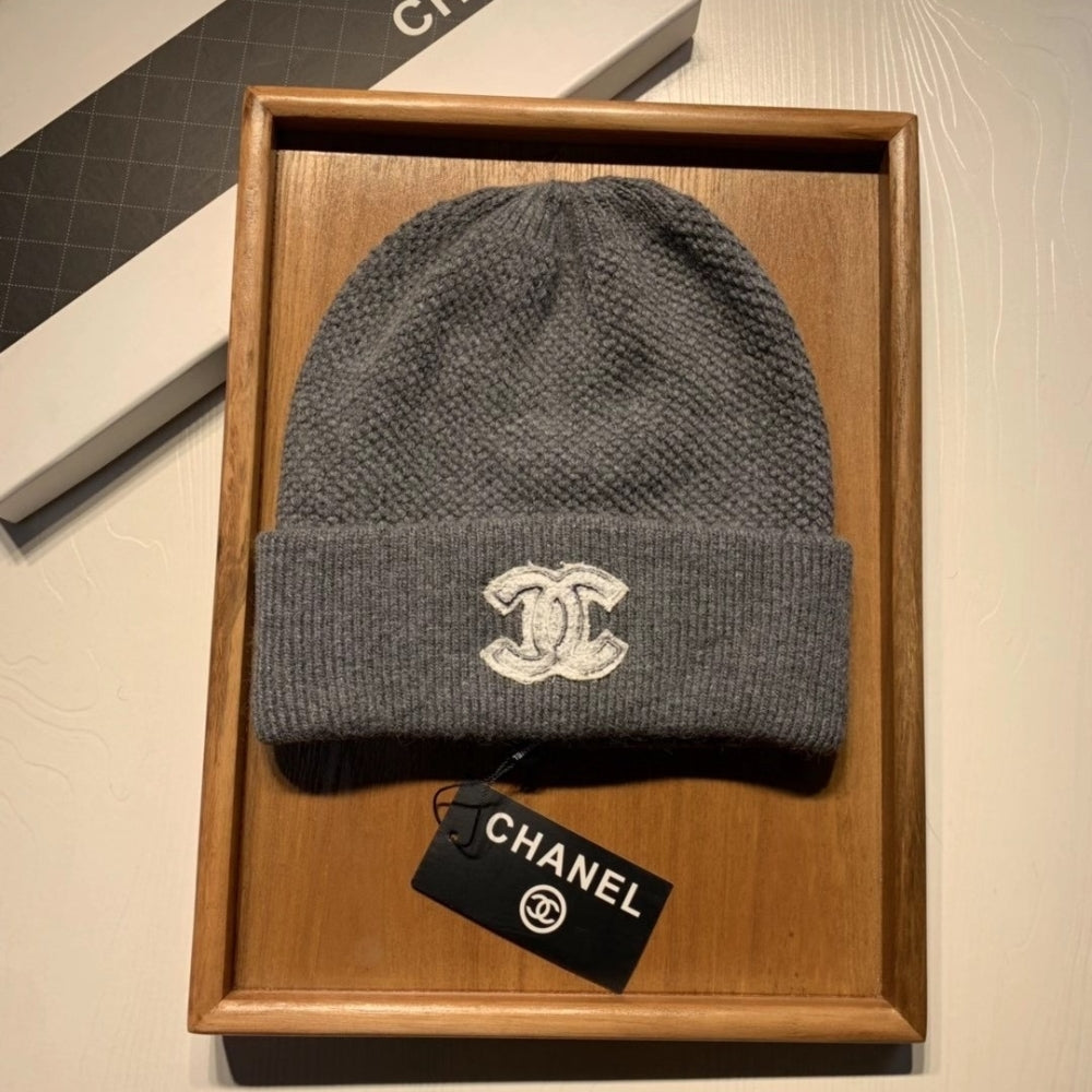 Anum Bags CHL CC LOGO CASHMERE BEANIE GRAY