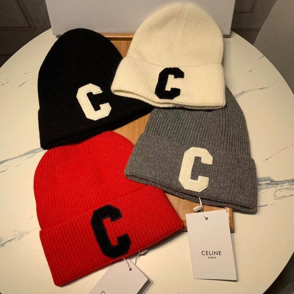 Ezyycart Bags CL INITIAL BEANIE BLACK 2AG50378U 38NO