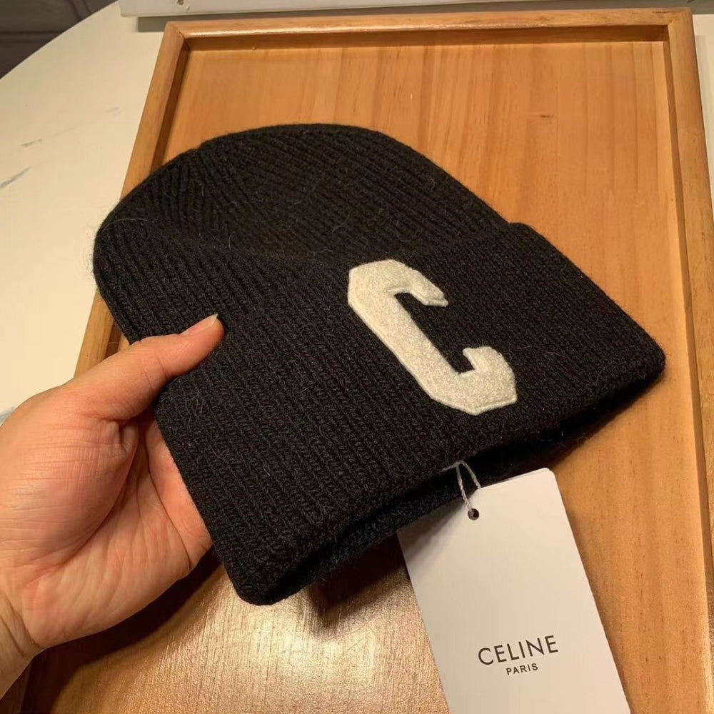 Ezyycart Bags CL INITIAL BEANIE BLACK 2AG50378U 38NO