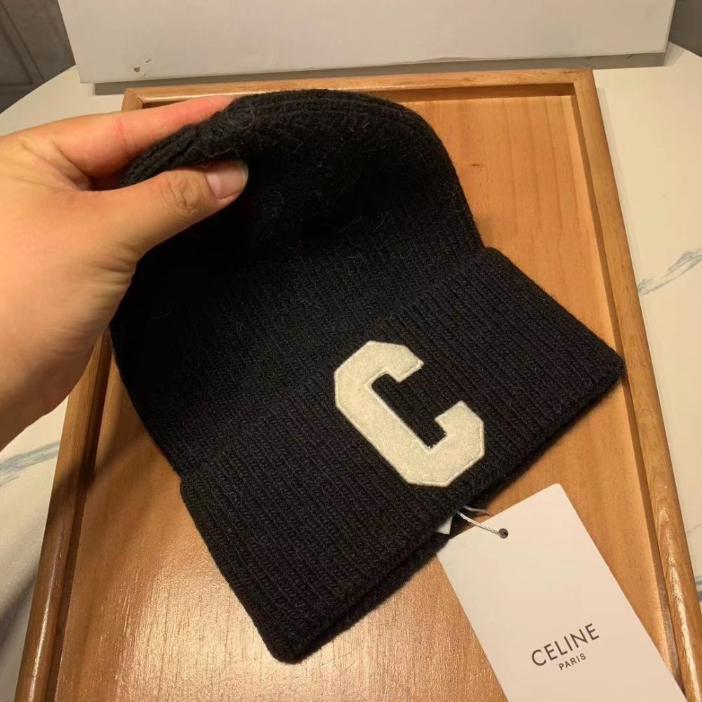 Ezyycart Bags CL INITIAL BEANIE BLACK 2AG50378U 38NO