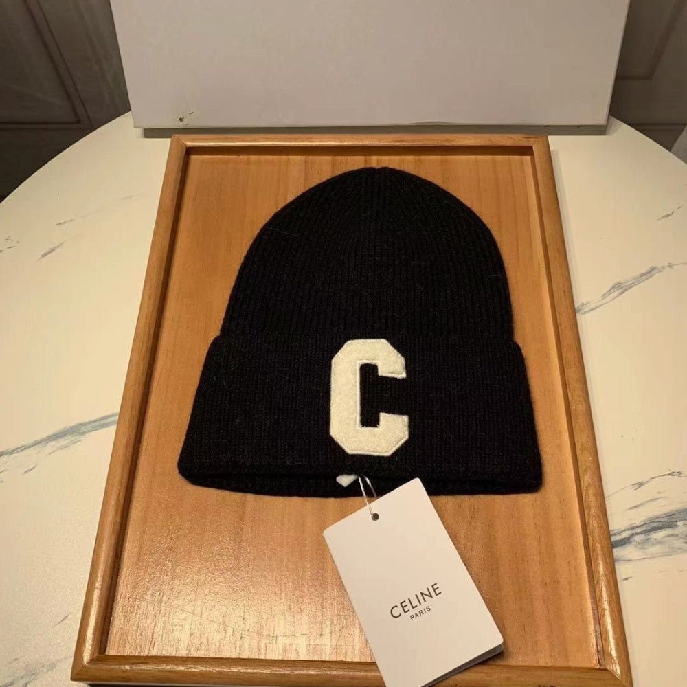 Ezyycart Bags CL INITIAL BEANIE BLACK 2AG50378U 38NO