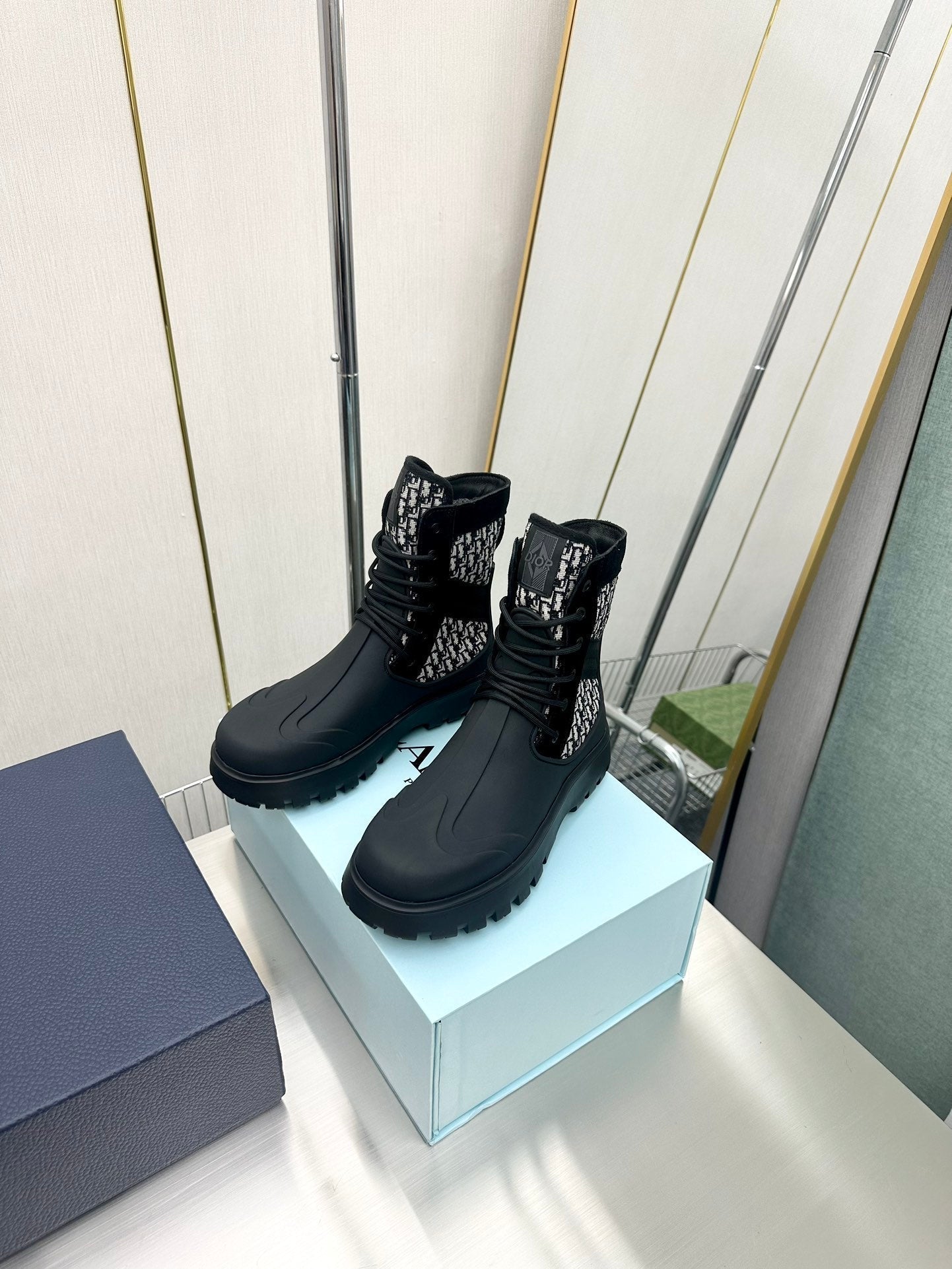 Ezyycart Bags DD GARDEN LACE UP BOOT BLACK 3BO315ZYH H961