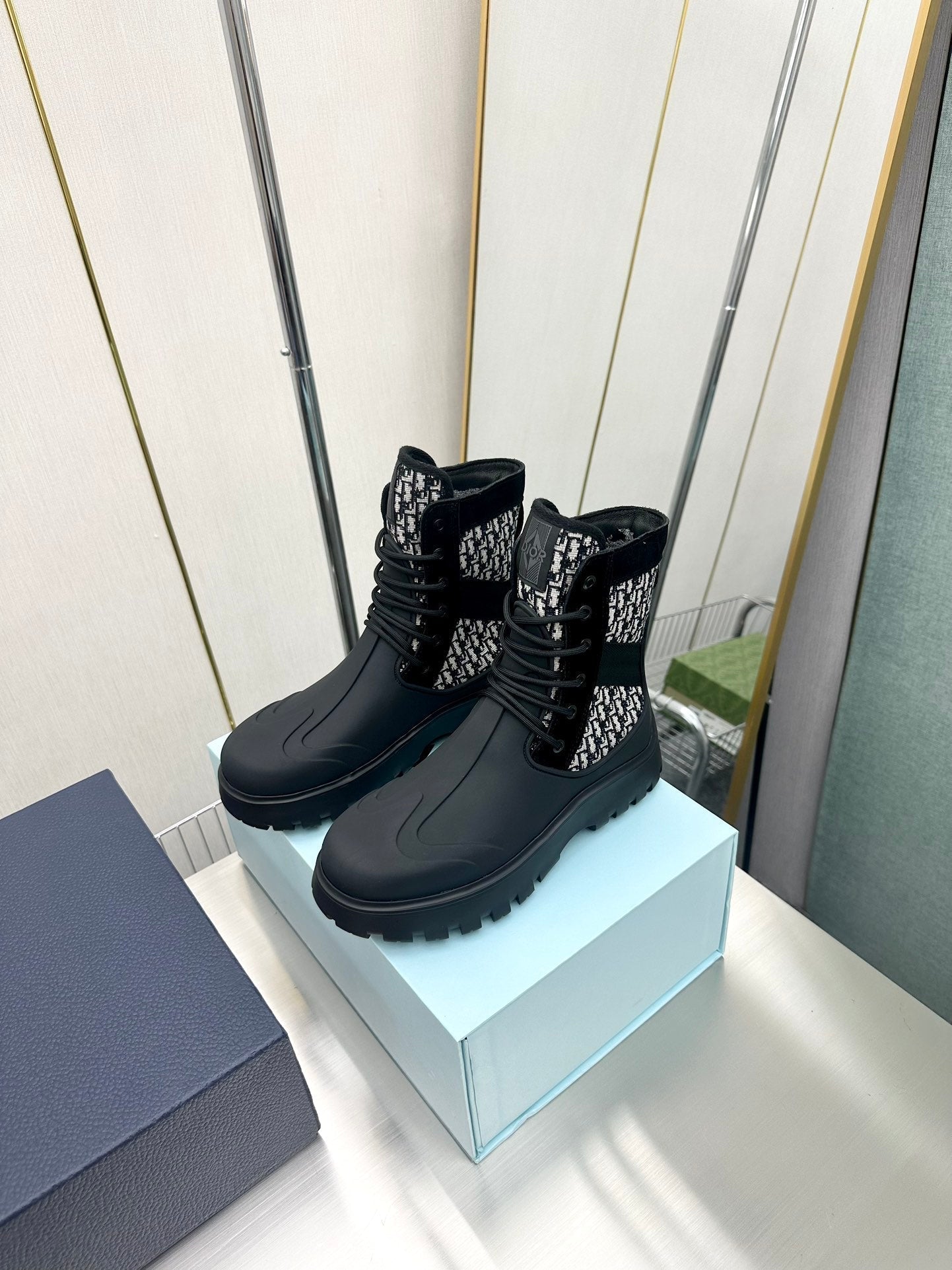 Ezyycart Bags DD GARDEN LACE UP BOOT BLACK 3BO315ZYH H961