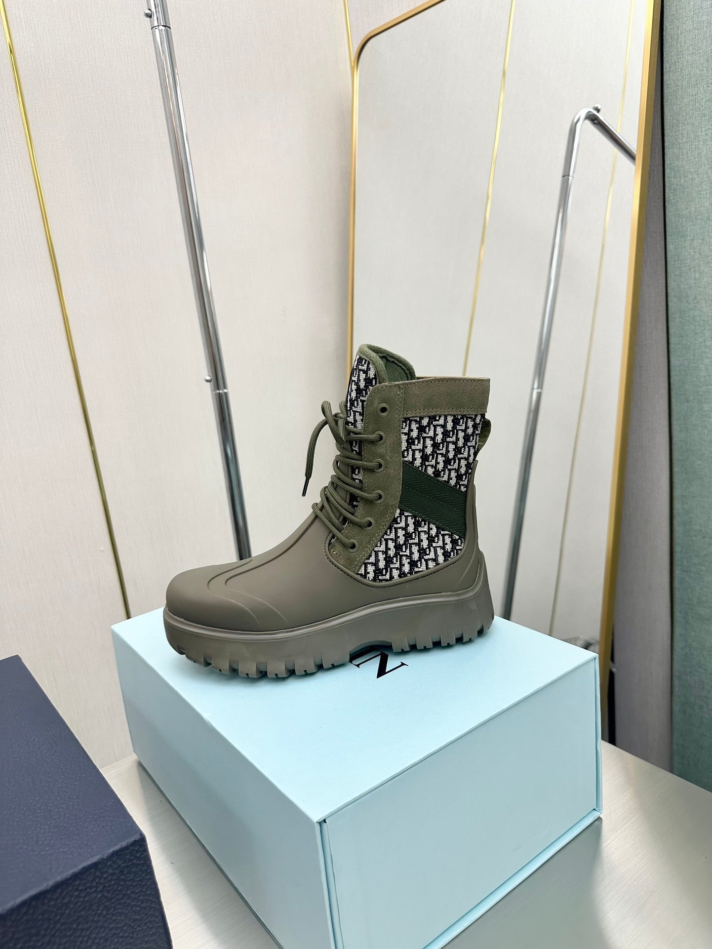Ezyycart Bags DD GARDEN LACE UP BOOT GREEN