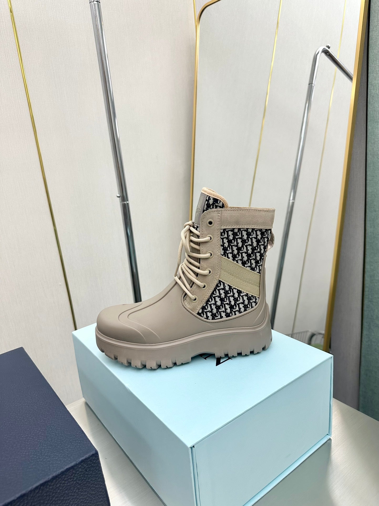 Ezyycart Bags DD GARDEN LACE UP BOOT BEIGE 3BO315ZYH H164