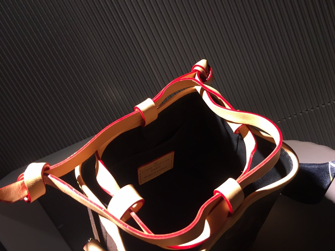 Anum Bags Elite Carryalls