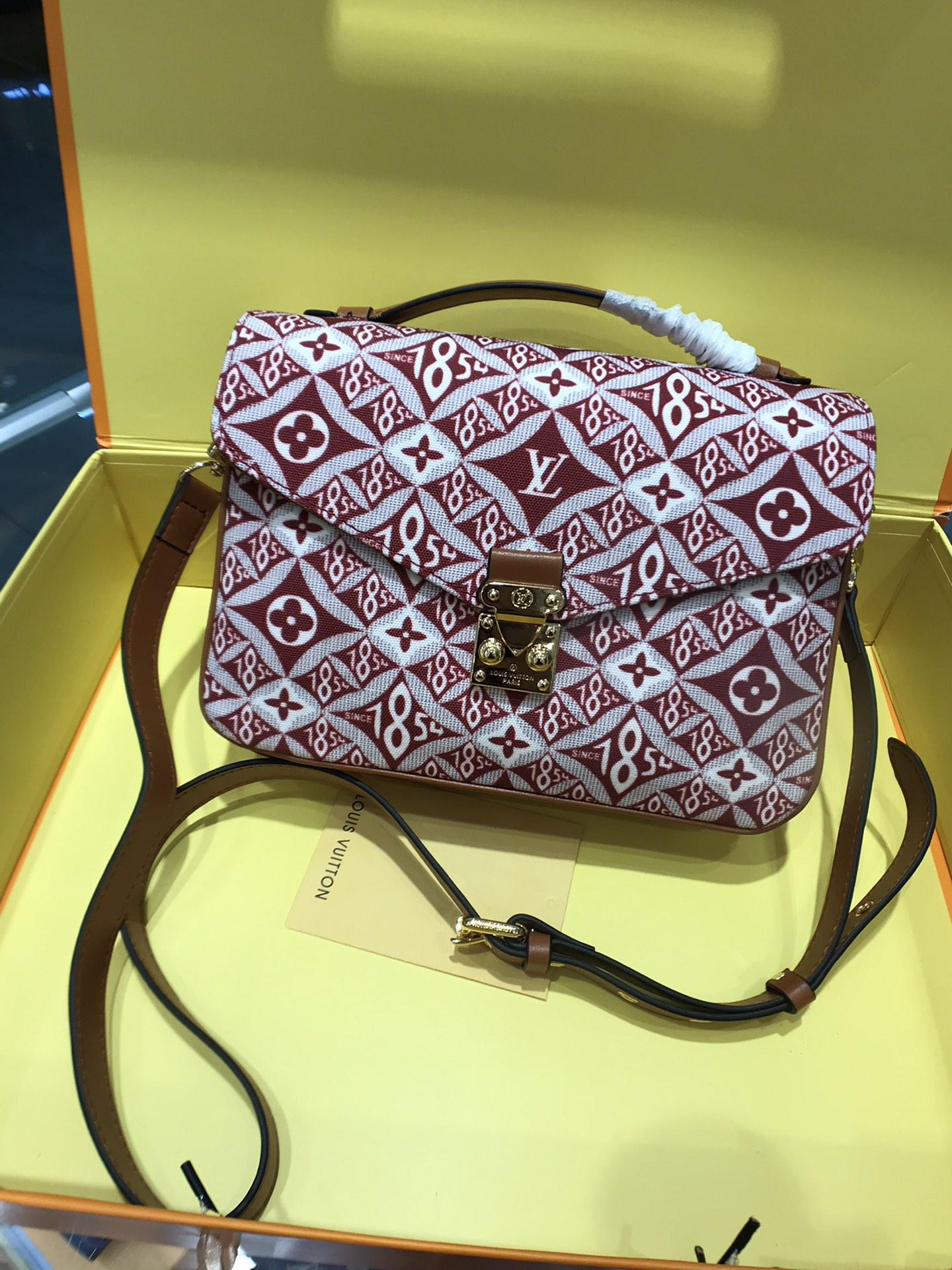 Anum Bags Elite Carryalls