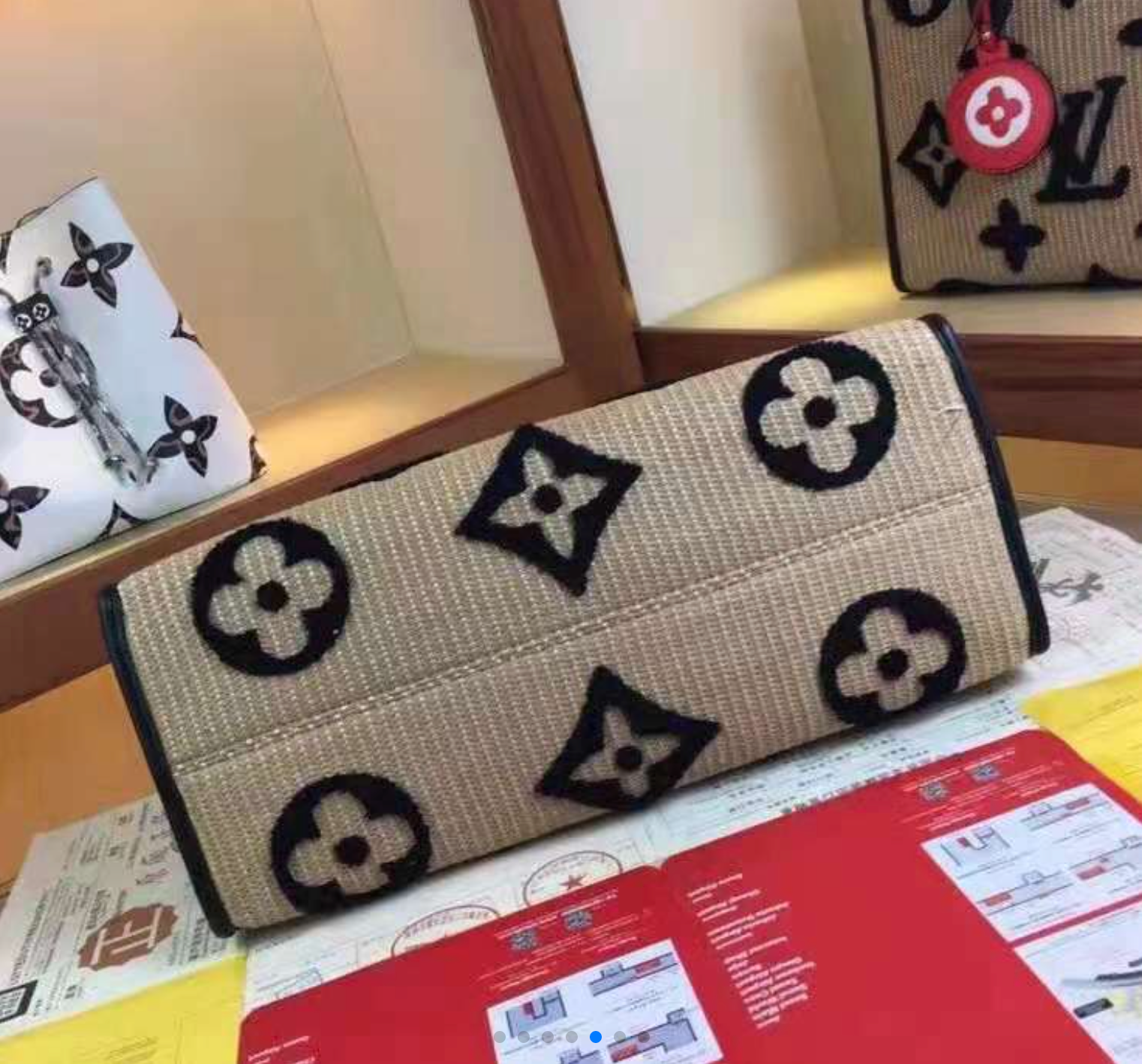 Anum Bags Elite Carryalls