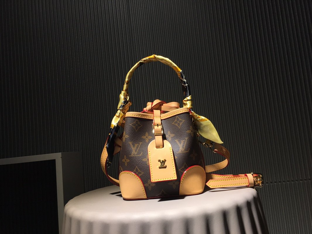 Anum Bags Elite Carryalls