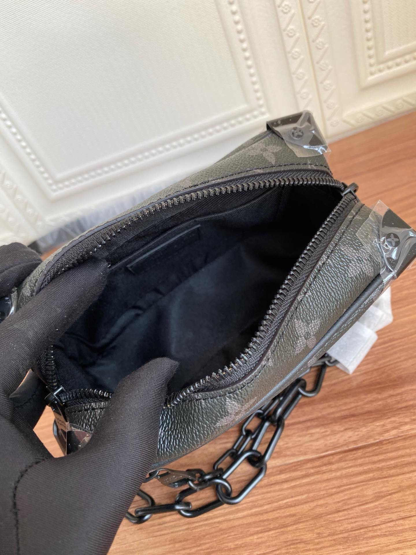 Anum Bags Elite Carryalls