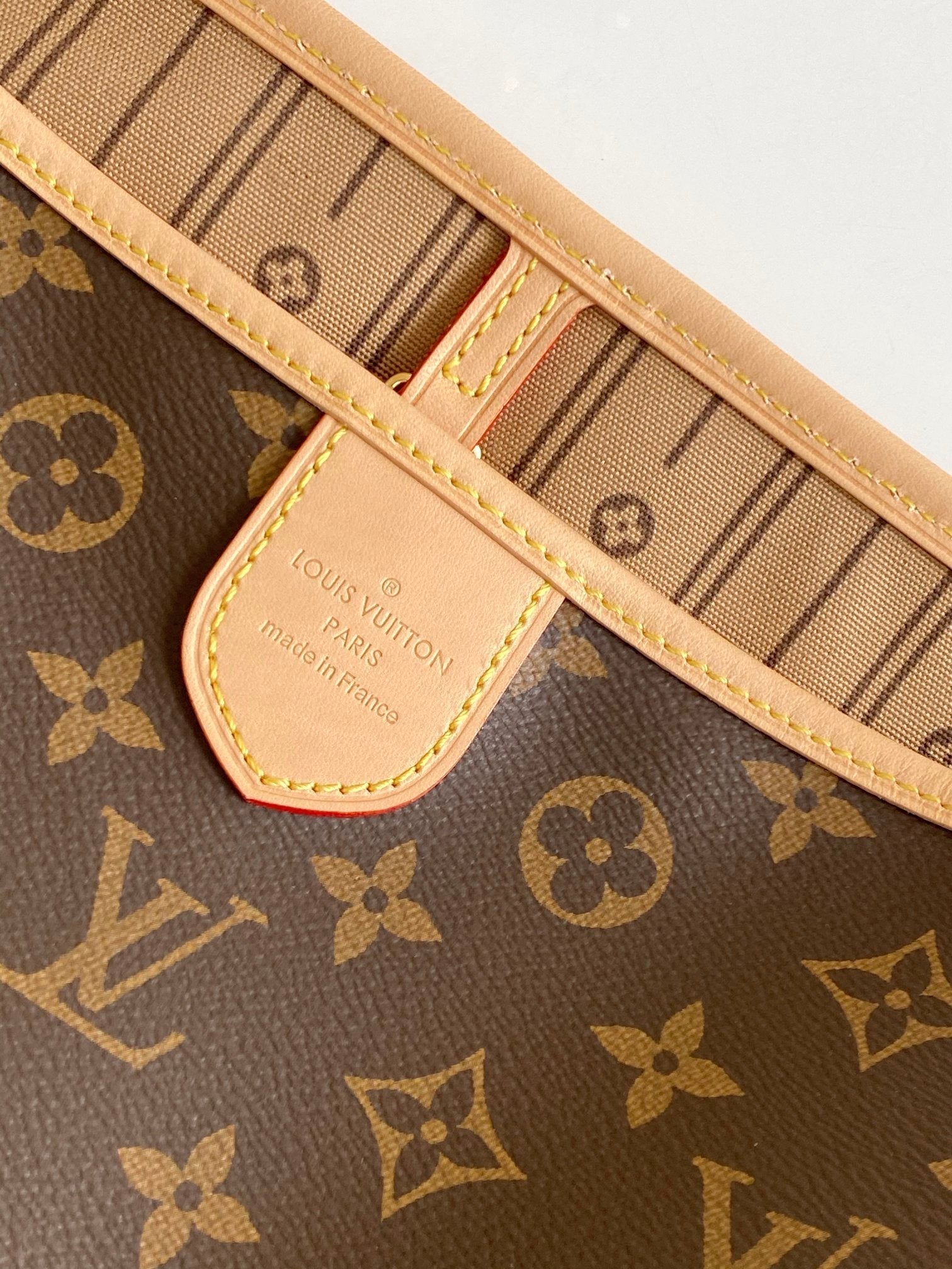 Anum Bags Elite Carryalls