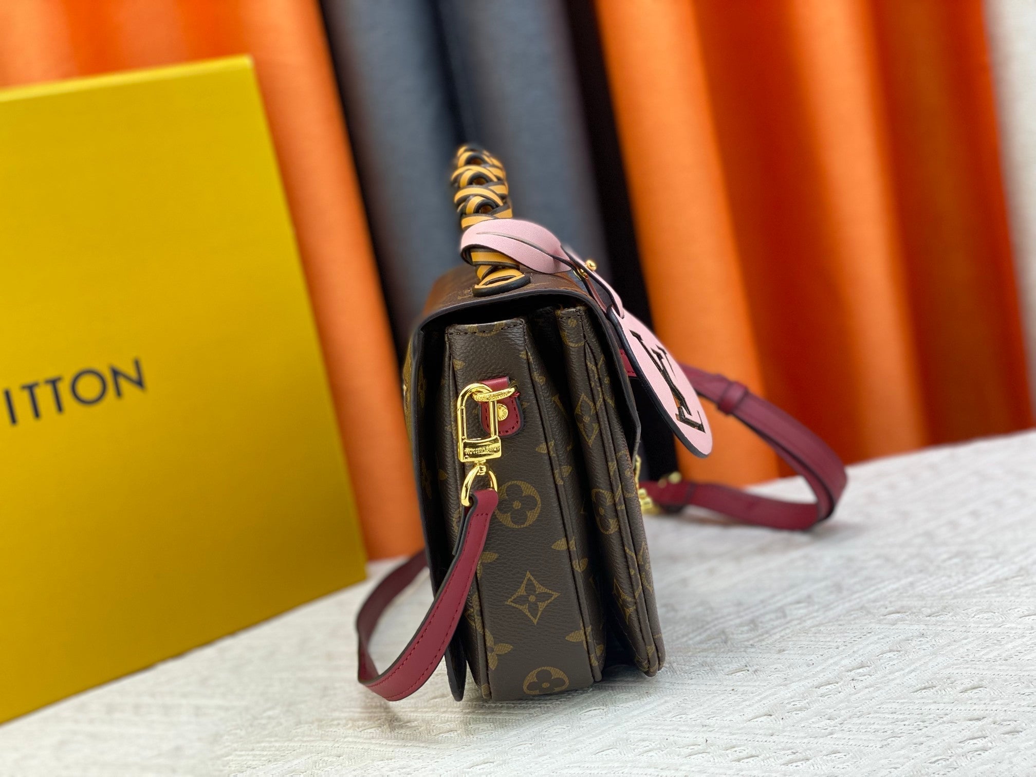 Anum Bags Elite Carryalls