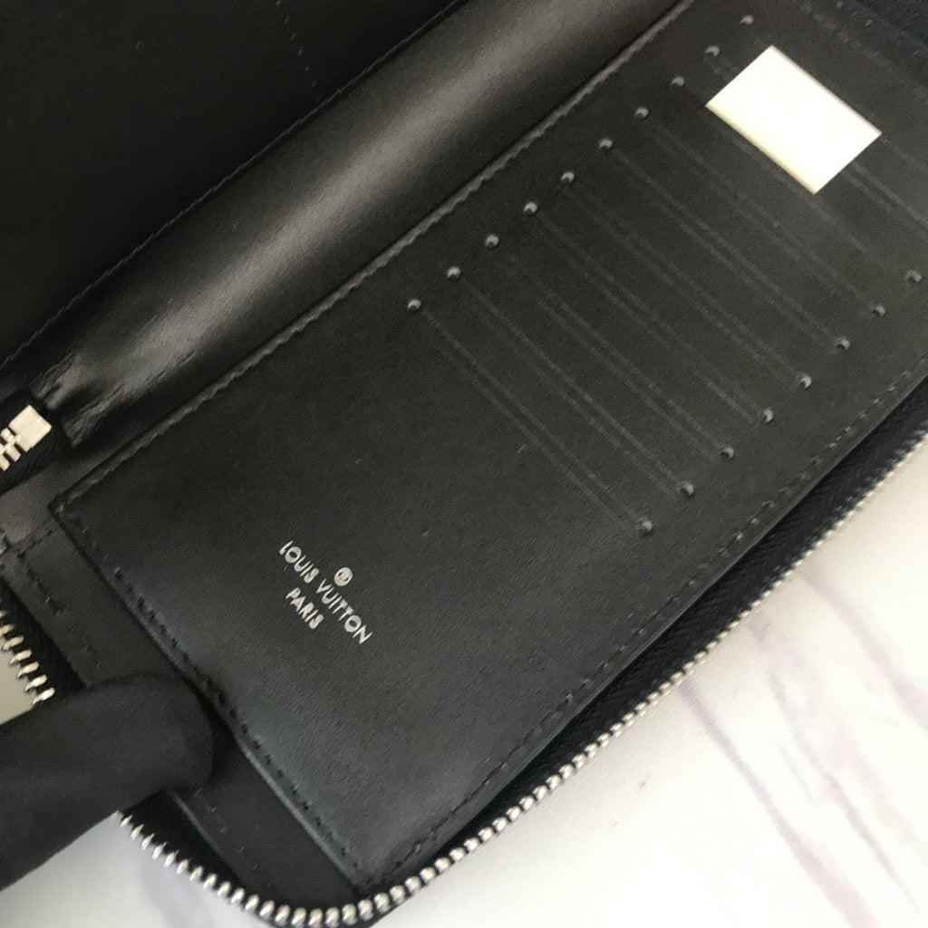 Anum Bags Wallet LUV 069