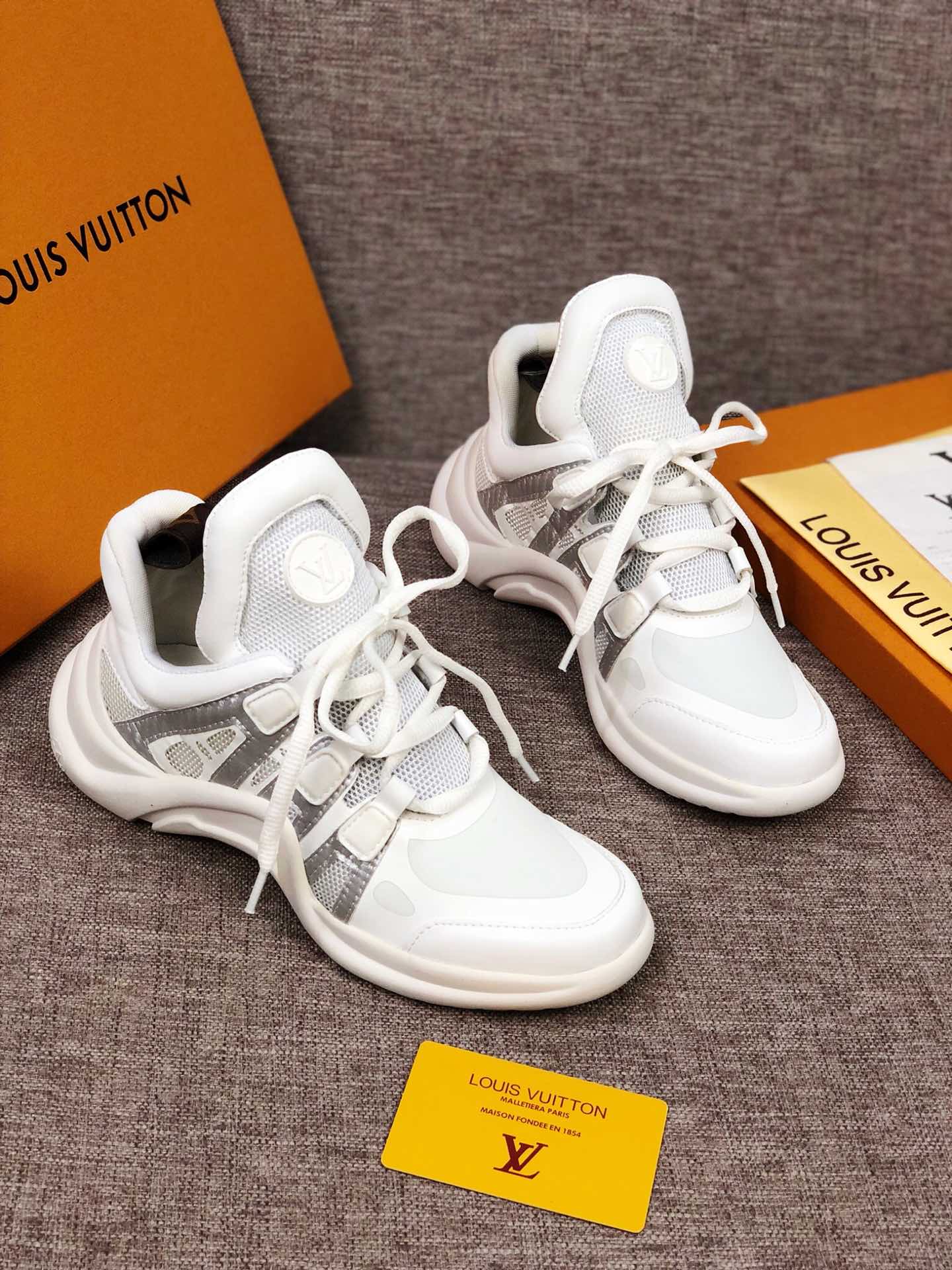 Anum Bags LUV Archlight White Sneaker