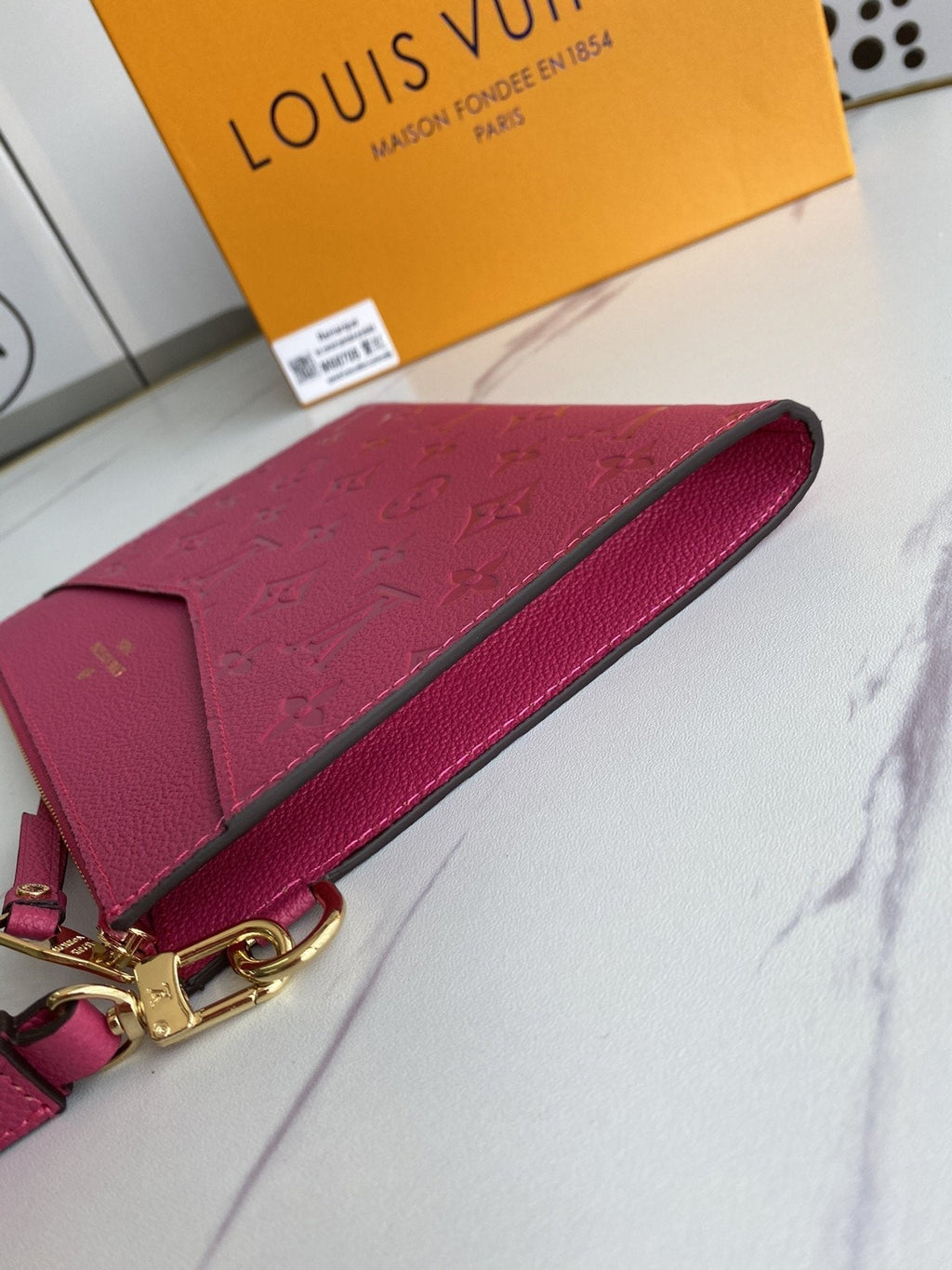 Anum Bags Wallet LUV 060
