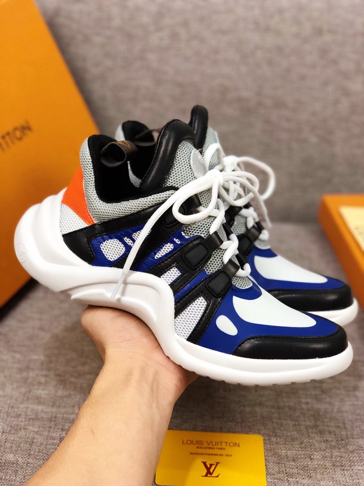 Anum Bags LUV Archlight Blue White Black Sneaker