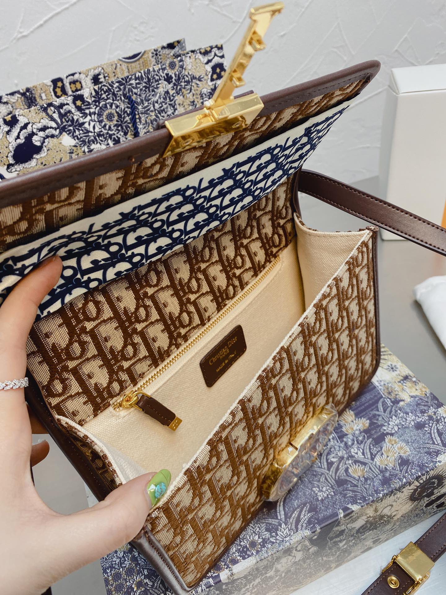 Anum Bags Bags DIR 059