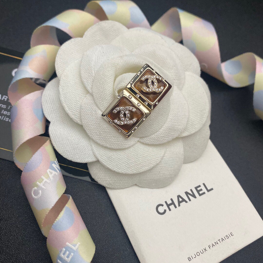 Anum Bags Earring CHL 025